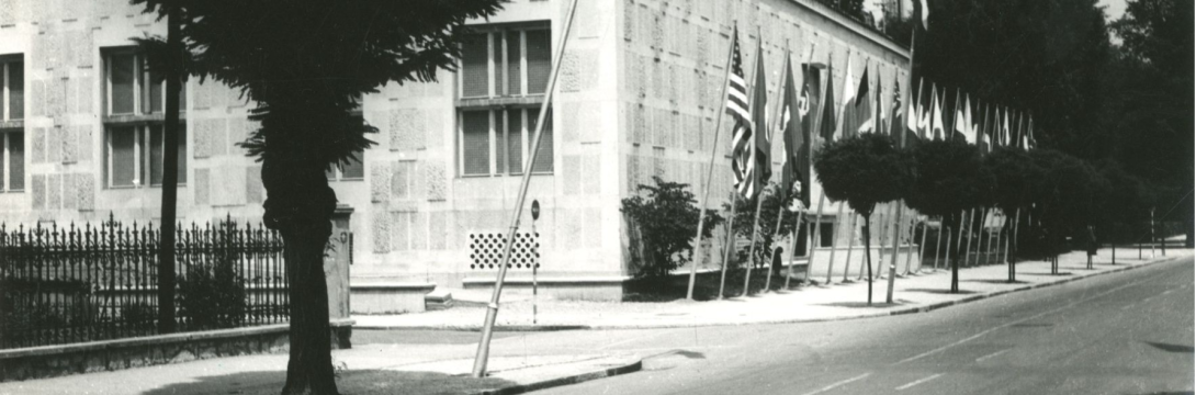 Začetek nečesa velikega: Leto 1955 in I. mednarodna grafična razstava