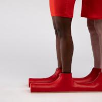  Jo Cope: Ženska ni osamljen otok čevljev